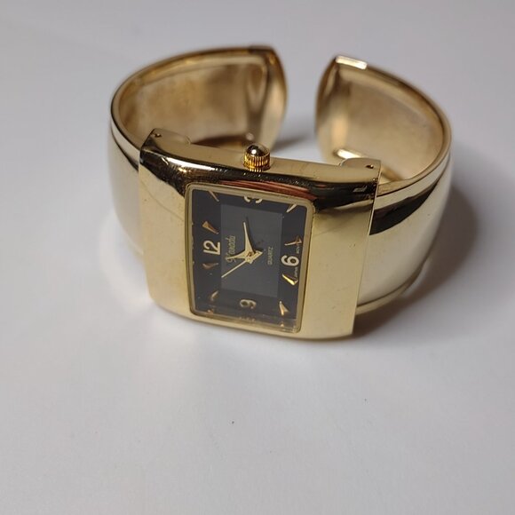 Small 5.5 Inch Xanadu Gold Tone Cuff Watch - Picture 6 of 10